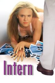 Intern (2000) İzle